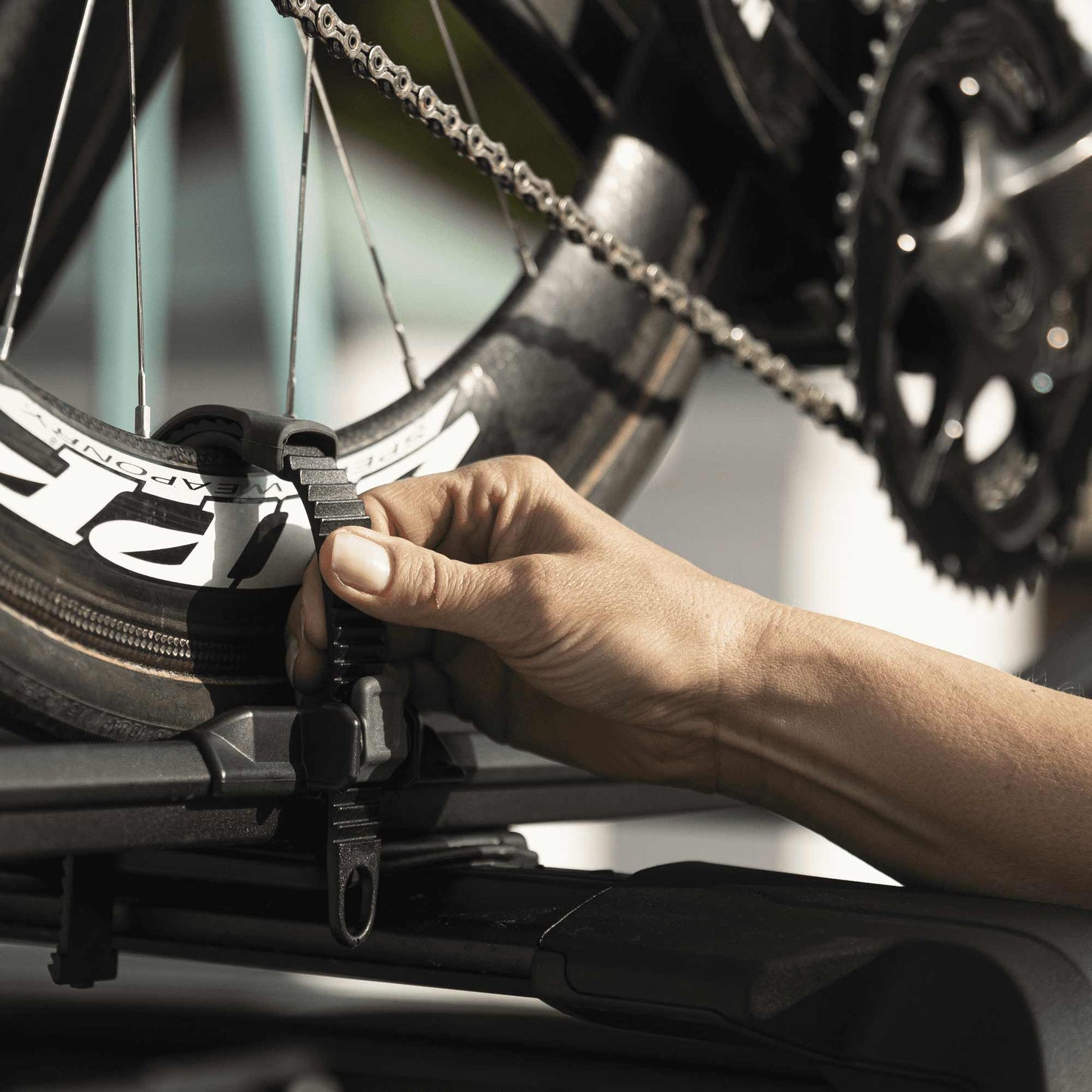 Thule FastRide Fahrrad-Dachträger für Gabelmontage